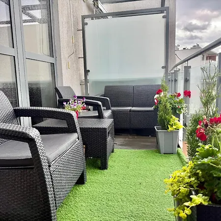 W Centrum 200 M Do Plazy Апартаменты *