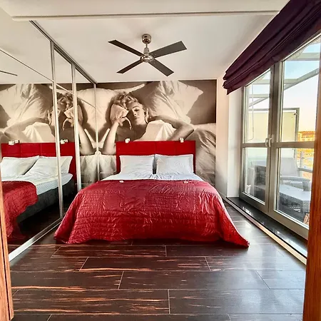 W Centrum 200 M Do Plazy Apartamento