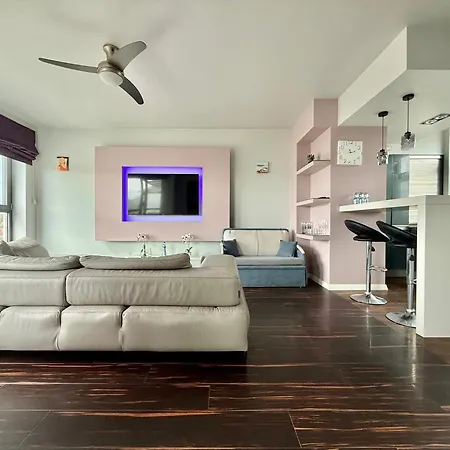 W Centrum 200 M Do Plazy